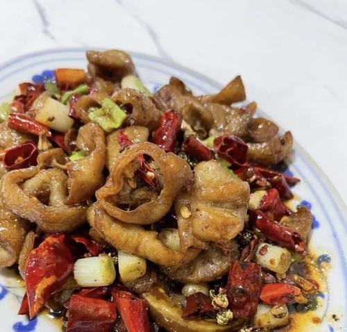 酥油辣子的制作方法（重庆特色美食的独特魅力）