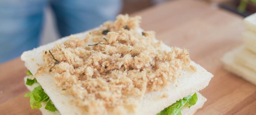 酥香三明治的制作方法（简单易学）