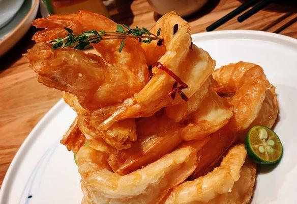 学做以酥皮咖喱饺（手把手教你制作美味可口的咖喱饺子）