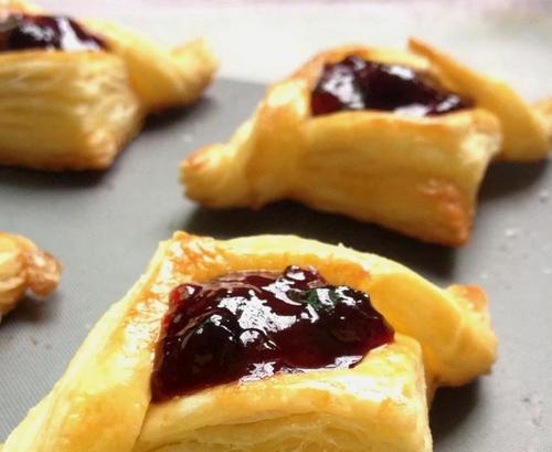 学做以酥皮咖喱饺（手把手教你制作美味可口的咖喱饺子）