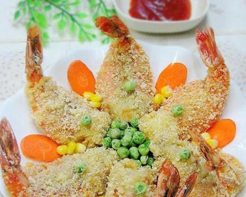 酥脆凤尾虾的制作方法（做出外脆里嫩的美味凤尾虾）