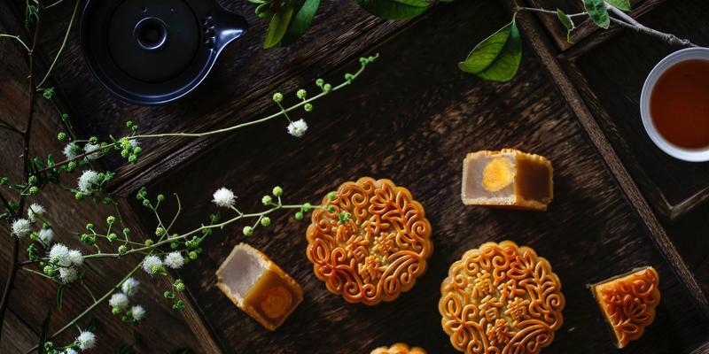苏式蛋黄莲容月饼的制作方法（美味的传统佳节食品）