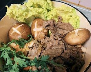 品尝传统美食——以寿喜锅的制作方法为主题的分享（探寻韩国独具特色的火锅文化）