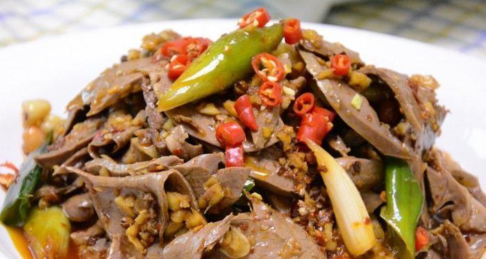 手撕猪心的美食制作方法（别样风味）