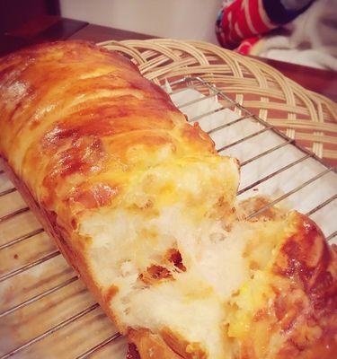 手撕肉松面包的制作方法（学会这一招）