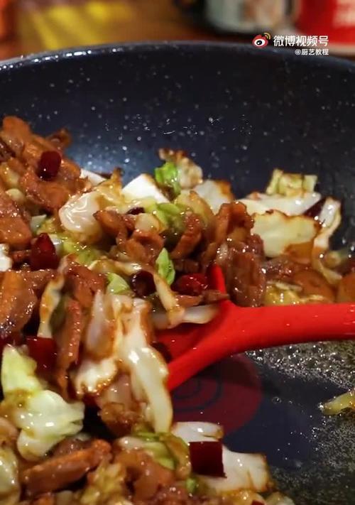 手撕卷心菜炒五花肉，美味又健康（中式家常菜）