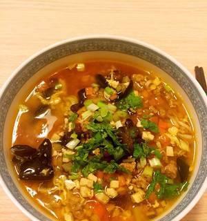 手工臊子面的制作方法（从面团到成品）