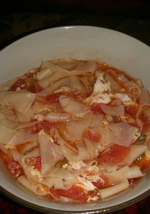 手擀南瓜鸡蛋面的制作方法（健康美味的家常面食）