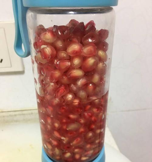 如何制作美味石榴汁（以榨石榴汁的做法为主题）