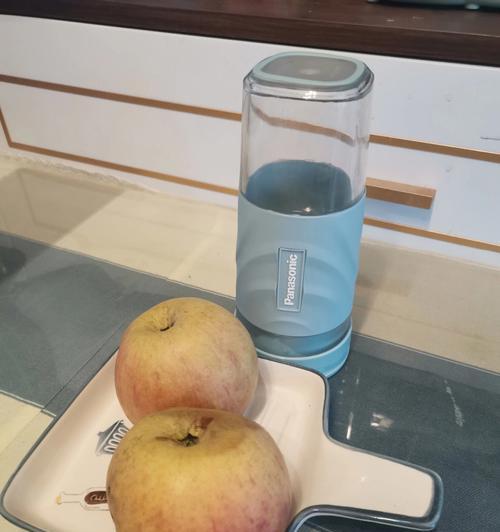 石榴苹果汁的制作方法（打造健康生活）