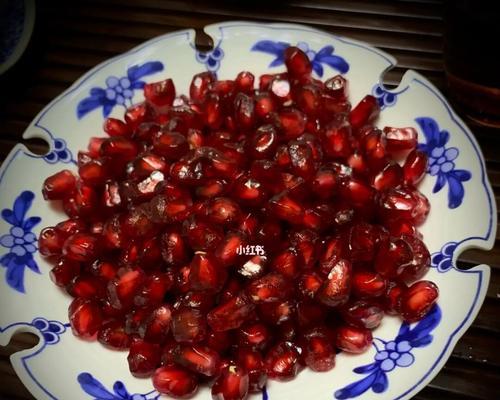 石榴鸡，美味与健康的完美结合（用石榴和鸡肉制作营养丰富的美食）