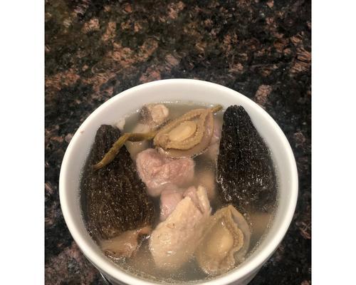 以石斛水鸭汤为主的滋补食谱（品尝秋季的滋补佳品）