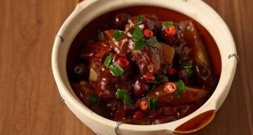 十全大補湯羊肉的家常煲法（以中药材熬制的鲜美羊肉汤）