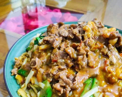 湿炒牛河，一道传统的粤菜美食（从选材到制作）