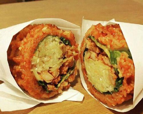 用剩米饭变身美味佳肴，只需一个黄金包即可（用剩米饭变身美味佳肴）