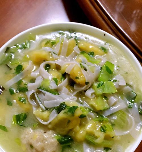 用圣女果增色，加入鸡蛋提香，一碗美味的面疙瘩等你来尝（用圣女果增色）