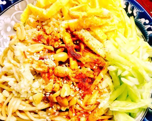 以鸡蛋和圣女果为主料的美食（以鸡蛋和圣女果为主料的美食）