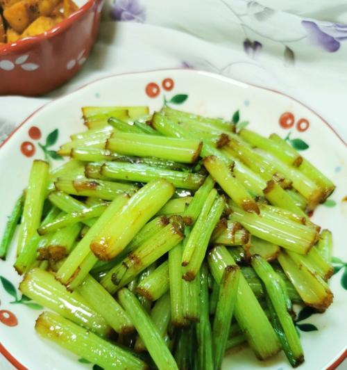 圣女果花开富贵之道（探秘圣女果花开富贵的奥妙）