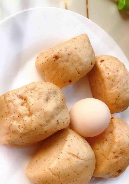 美味三色馒头丁的制作方法（自制馒头丁）