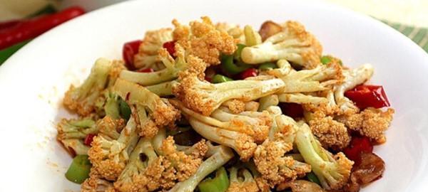 三色花菜的制作方法（以红、黄、绿三种花菜为主材）