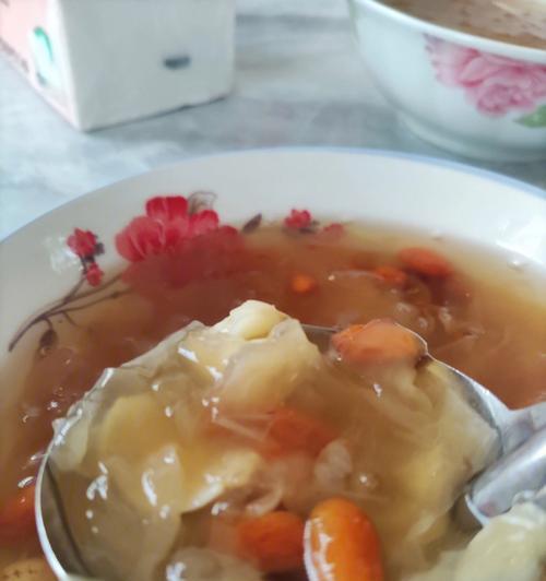 三色海茸羹的制作方法（以鲜美的海鲜为主角）