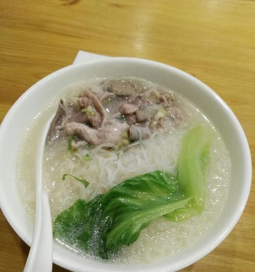 如何制作美味可口的以三及第汤（掌握制作以三及第汤的技巧）
