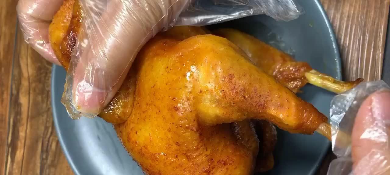 三黄鸡的做法（营养美味的三黄鸡怎样烹制）