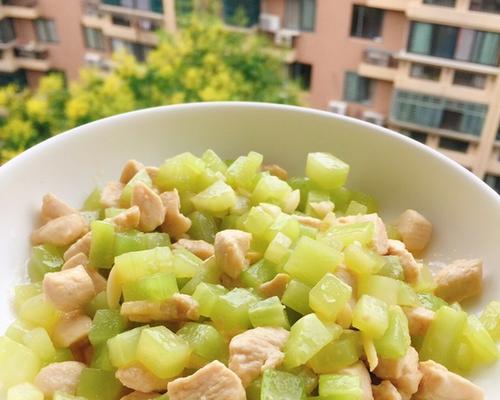 三果炒鸡丁，营养丰富的美味佳肴（传统佳肴新升级）