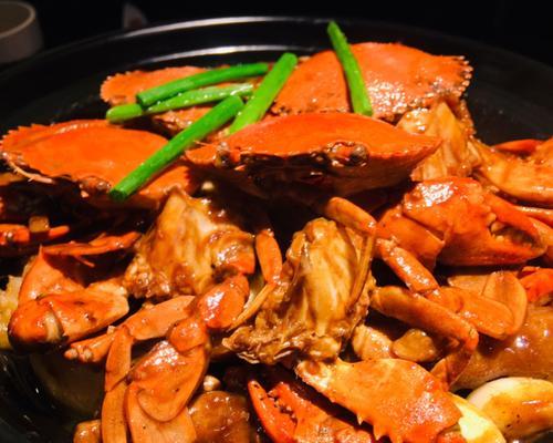 三点蟹肉酱煲，家庭美食佳选（用最新鲜的蟹肉）