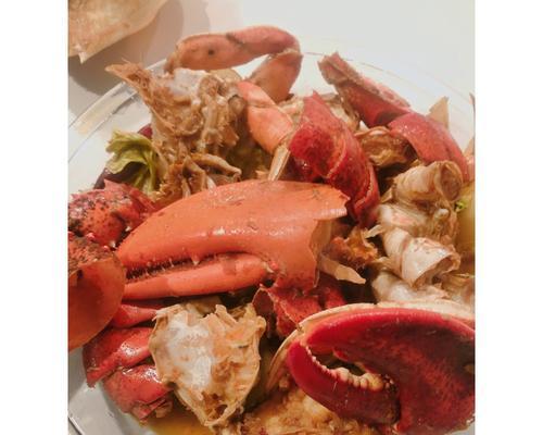 三点蟹肉酱煲，家庭美食佳选（用最新鲜的蟹肉）
