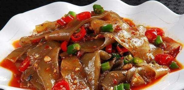 以三彩牛肉为主材料的美食做法（锻炼厨艺）