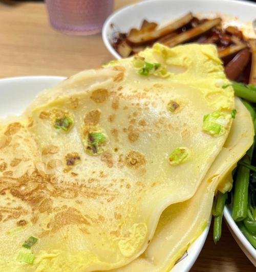 三彩鸡蛋饼的制作方法（用绿）