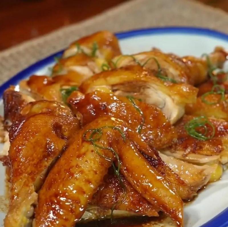三杯鱼的家庭美食制作（传统鲁菜的经典美味/家常菜肴的绝佳选择）