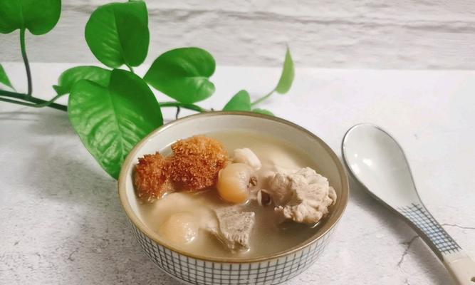做出美味可口的三宝润燥粥（三宝润燥粥的制作方法及食用技巧）