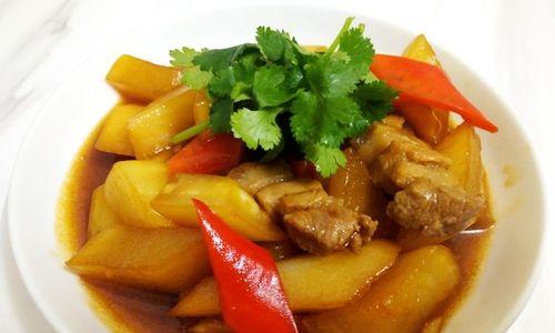 以赛人参烧肉的制作方法（传统美味的佳肴）