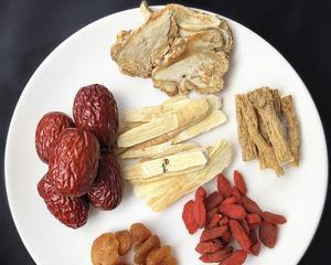 以润肺止咳一四物汤为基础的中药疗法