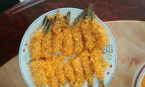 软炸虾排，口感鲜美爽脆（手把手教你制作美味软炸虾排）
