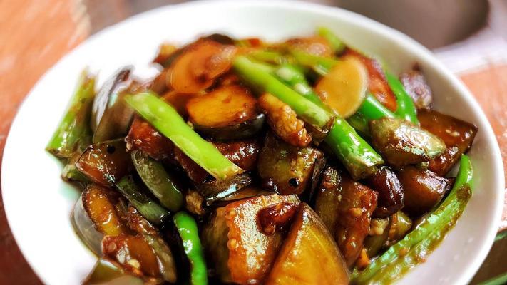 软烧茄子的绝佳做法（传承中华美食文化）