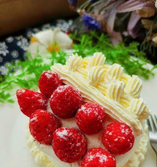软软草莓小蛋糕制作教程（细节决定成败）