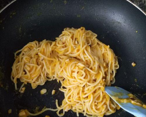 丝滑香浓乳香意大利面（自制调味料让口感升级）