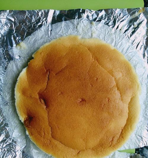 手把手教你制作美味可口的乳酪蛋糕（美味可口的乳酪蛋糕）