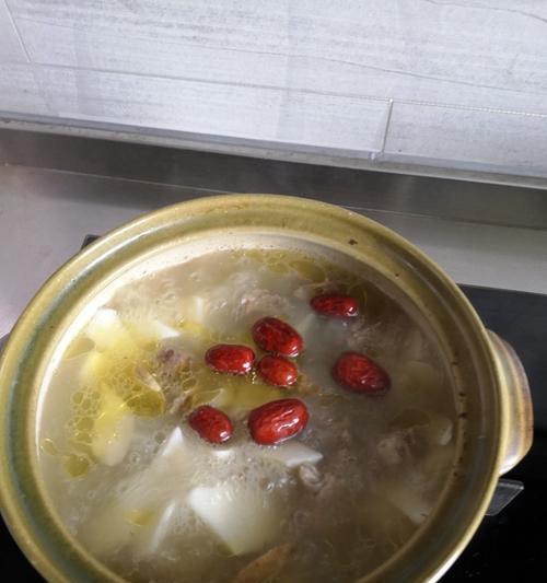 以乳鸽山药汤为主的滋补养生汤品（坐享山珍滋补）