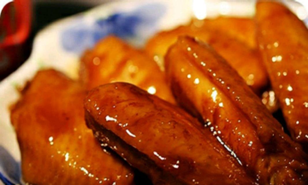 以茹果妈妈@黑胡椒鸡翅的做法，一学就会（干香咸鲜）