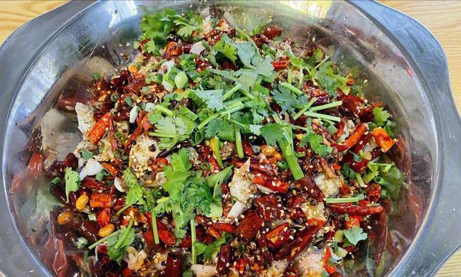 如何制作美味的扇鱼（一道简单易学的家常菜）