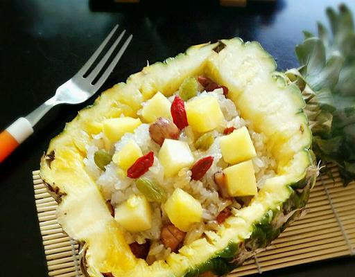 菠萝壳变餐具，环保又实用（15个菠萝壳做餐具的实用方法）