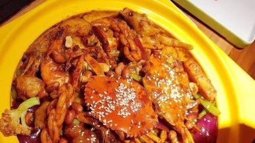 口感鲜美的肉蟹煲（享受海鲜美味的最佳选择）
