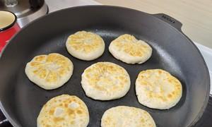 扁豆猪肉馅饼的做法（让你一次掌握美味馅饼的制作技巧）