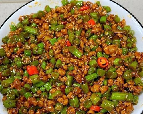 肉未豇豆丁的做法（清爽美味的家常菜）