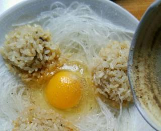 美味健康的肉丸蒸蛋，口感丰富营养丰富（轻松学会制作肉丸蒸蛋）
