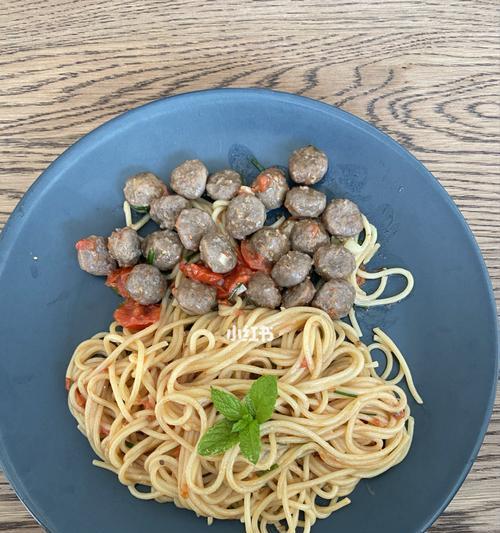 美味又简单——肉丸意大利面的制作方法（香气扑鼻）